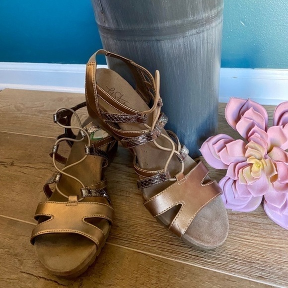 Life Stride Soft Comfort Strapped Wedges. - Picture 1 of 8